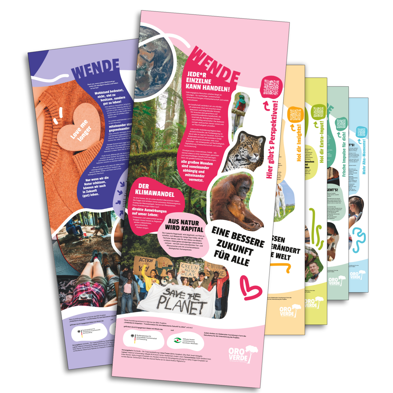 Alle Banner der Wanderausstellung "Weltweite Wende" aufgefächert in Miniaturansicht