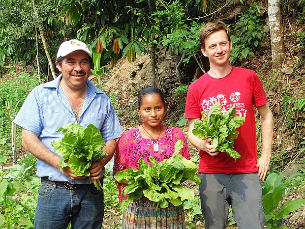 Torsten Klimpel mit Projektmitarbeitern de Projekts BIOFINCAS