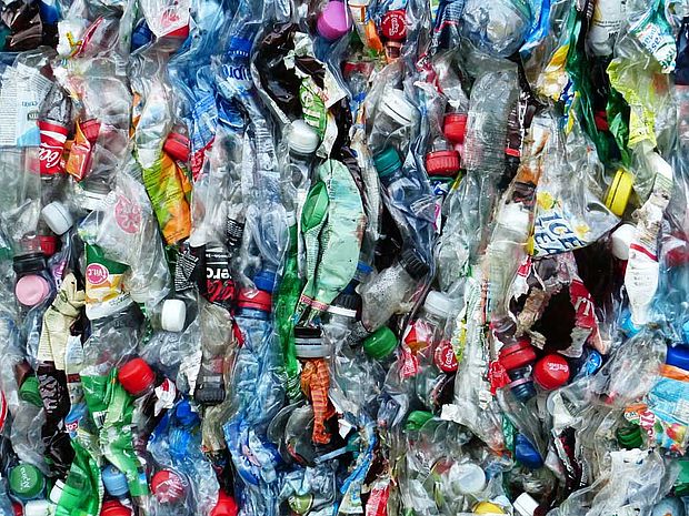 Plastikflaschen ©pixabay/Hans Braxmeier