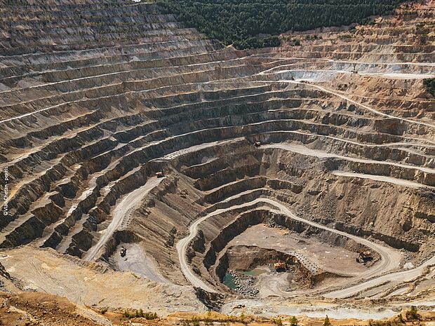 Goldabbau im großen Stil: Eine Large-Scale Goldmine. ©pexels