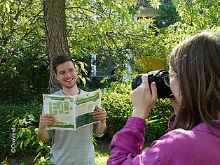 BFDler*innen nehmen Bilder für die Social Media-Kanäle auf.