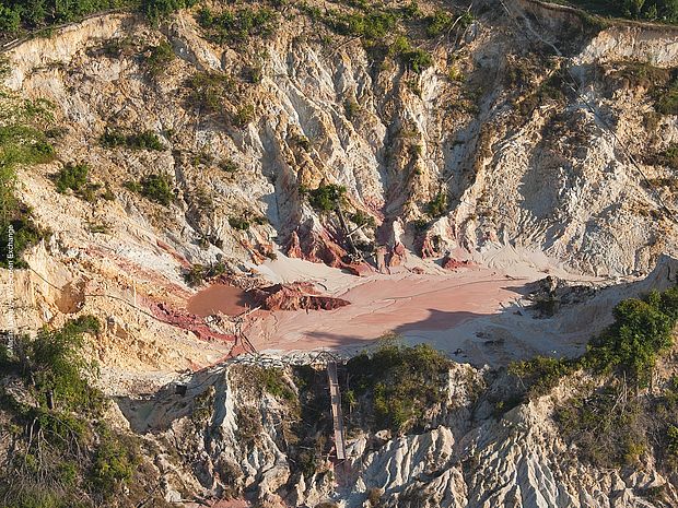 Eine Goldmine mitten im Regenwald ©Martin Harvey