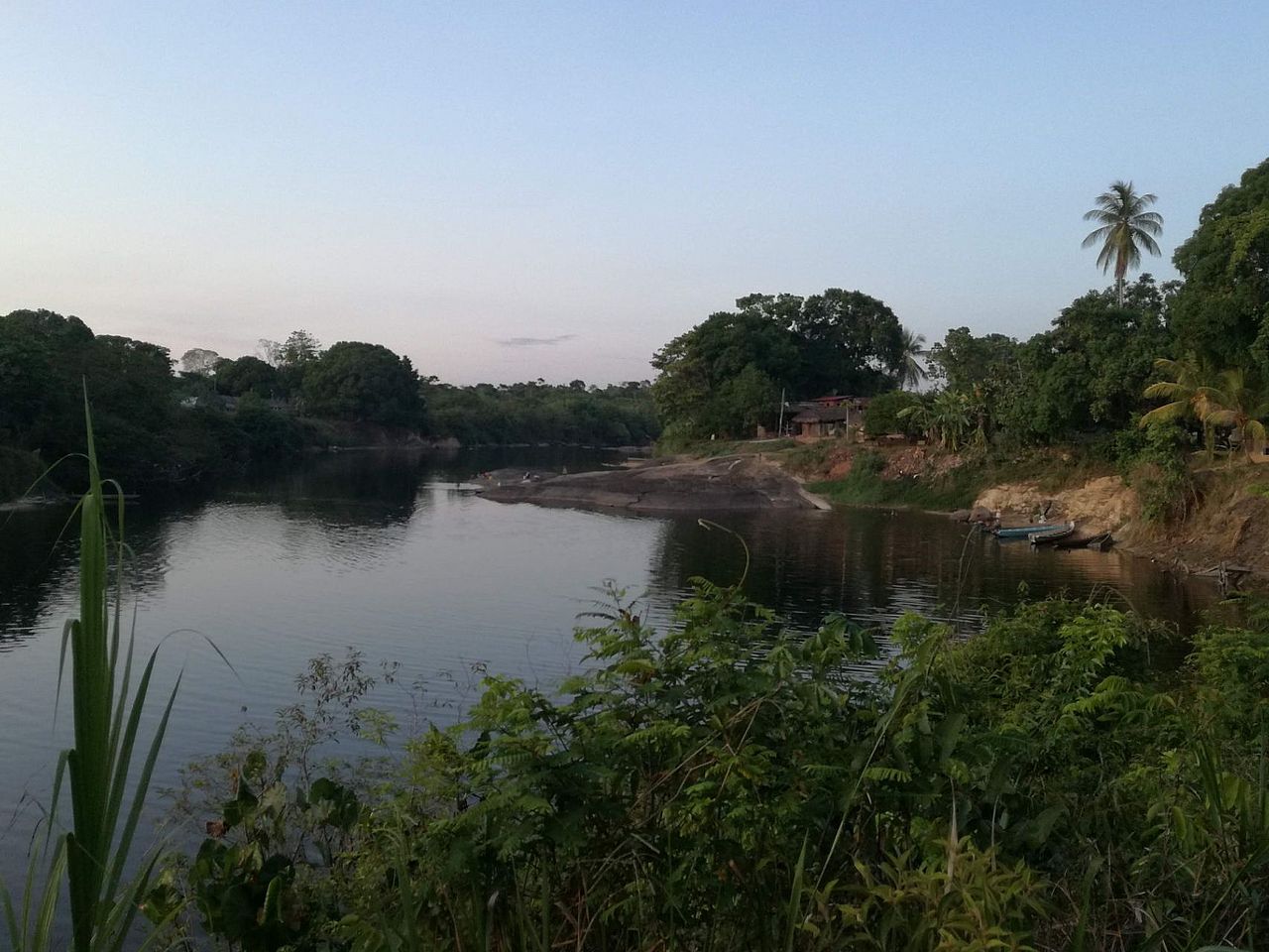 Flusslandschaft Tepu © Conservation International Suriname)
