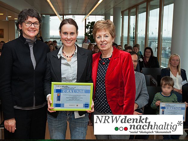 (v.l.n.r.) Dr. Frauke Gerlach (Grimme-Institut), Birthe Hesebeck (OroVerde), Ministerin Dr. Angelica Schwall-Düren
