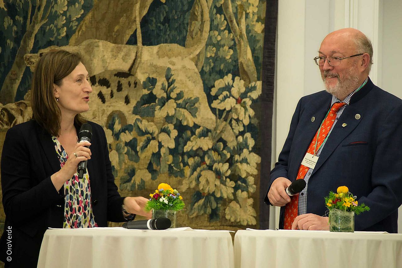 Das Interview mit Prof. Dr. Manfred Niekisch, Geschäftsführer von OroVerde (1991-1996), führte Christiane Overkamp, Geschäftsführerin Stiftung Umwelt und Entwicklung Nordrhein-Westfalen.©Oroverde
