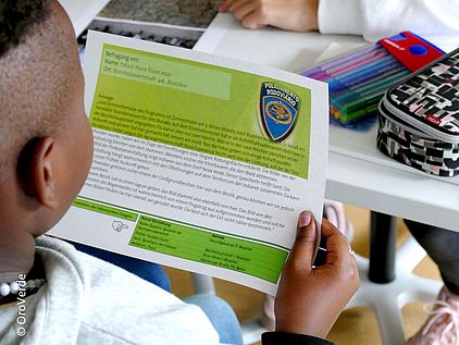 Tatort-Tropenwald: Bildungsarbeit mit Klasse von Bonns Fünfter. Schüler*innen erarbeiten Klimaschutz. ©OroVerde Tatort-Tropenwald: Bildungsarbeit mit Klasse von Bonns Fünfter. Schüler*innen erarbeiten Klimaschutz. ©OroVerde