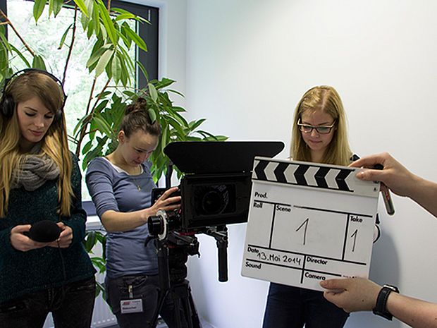 Medien-Projekte: Vorbereitungen für den nächsten Dreh ©OroVerde