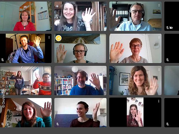 Die Corona-Pandemie verändert die Arbeitsbedingungen grundlegend. Auf Homeoffice sind weder die Projektpartner*innen in den Projektländern noch die Mitarbeiter*innen in der OroVerde-Geschäftsstelle zu diesem Zeitpunkt vorbereitet.