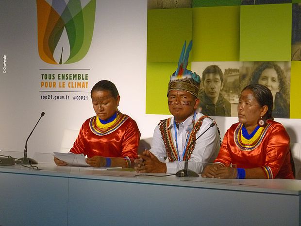 Sarayaku-Indigene bei der COP21 in Paris ©OroVerde